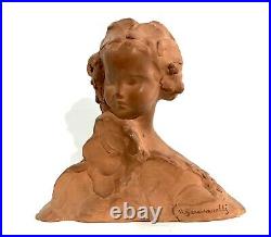 A. Gennarelli Sculpture en terre cuite dun buste de jeune fille Vers 1920