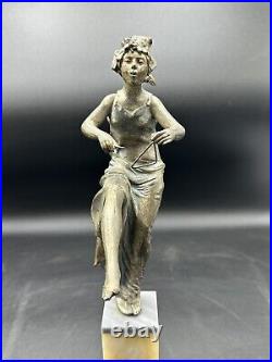 Ancienne Sculpture Femme Art Nouveau Hauteur 38 Cm