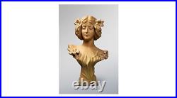 Ancienne grande sculpture Art nouveau jeune femme fleurs de lys De Ranieri Mucha