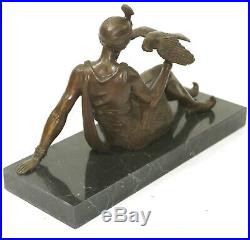 Art Déco Nouveau Arabe Femme Posant avec un Oiseau Bronze Sculpture Figurine