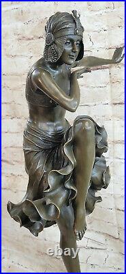 Art Déco / Nouveau Sexy Danseuse Par Roumain Artiste Chiparus Bronze Sculpture