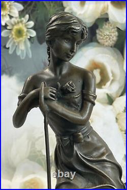 Art Nouveau Sexy Maiden Tenant Fleur Rose En Jardin Bronze Sculpture Statue