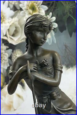 Art Nouveau Sexy Maiden Tenant Fleur Rose En Jardin Bronze Sculpture Statue