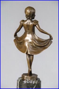Art Nouveau. Très jolie ballerine en bronze signée F. Preiss. H. 21 cm
