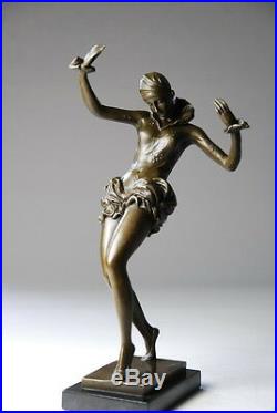 Art Nouveau, belle sculpture signée Nick- bronze, beaux détails, envoi gratuit