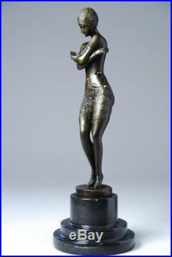 Art nouveau- Superbe statuette en bronze- signé Preiss