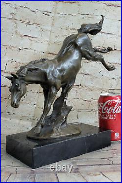 Bronze Sculpture Statue Cheval Faune Art Déco Style Nouveau Style Fonte