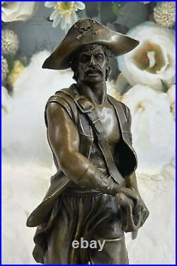Bronze Sculpture de Collection Statue Art Nouveau Pirate Et Trésor Poitrine Art