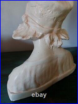 Buste De Femme. Art Nouveau. Plâtre