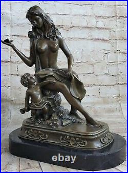 Chair Femme'Holding' Un Papillon Bébé Style Art Nouveau Figurine Sculpture