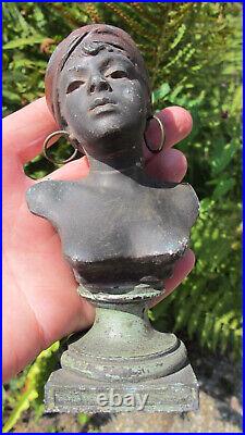 Emmanuel VILLANIS Bronze femme aux boucles d'oreille Art nouveau Art Décoratif