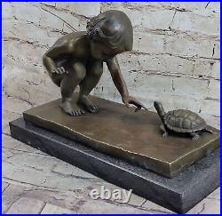 Européenne Art Nouveau Romain Bronze Statue De Fille Et Tortue Signée Vitaleh