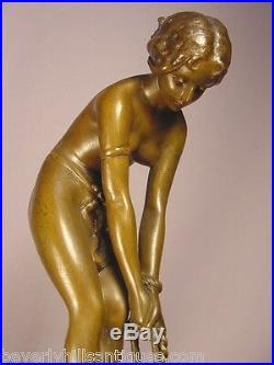 Exquise Antiquité Bronze Sculpture Nu Dame Dessin Eau Signé Besserdich