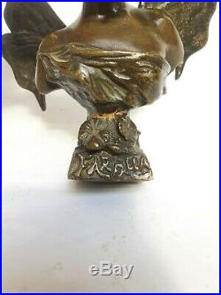 Farfalla petit buste en bronze signé E. Villanis. Période Art Nouveau
