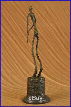 GIA Chiparus Bronze Massif Sculpture. Abstrait Art Déco Nouveau Figurine Dali