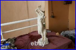 Importante statue de femme art nouveau, marbre blanc, H 67cm, poids 8kg