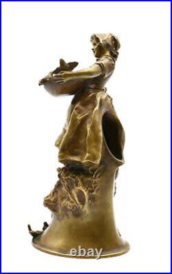 Louchet Paris vase bronze sculpture femme mangeoire oiseaux art nouveau