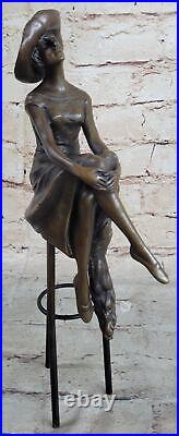 Rare Mode Modèle Assis Sur Chaise Sculpture Statue Art Nouveau Deco Figurine