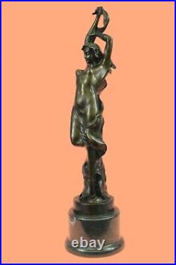 Sculpture En Bronze Signée De La Lune Maid Art Nouveau