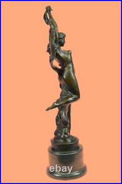 Sculpture En Bronze Signée De La Lune Maid Art Nouveau