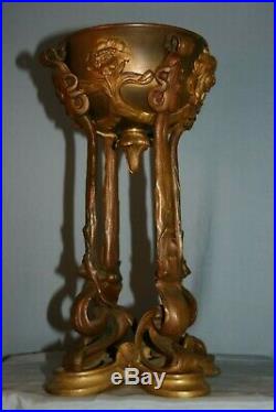 Sculpture bronze art nouveau 1900 ornementation coupe pied de lampe fin XIX ème