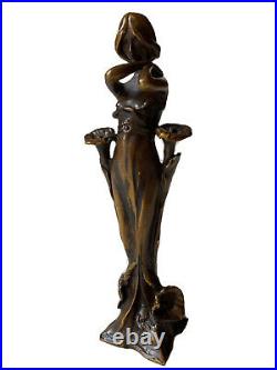 Sculpture en Bronze Femme Fleurs de Bignones Art Nouveau Jugendstil Époque XXème