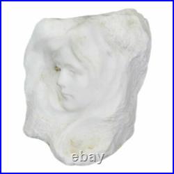 Sculpture en albâtre représentant un visage de jeune fille Art nouveau