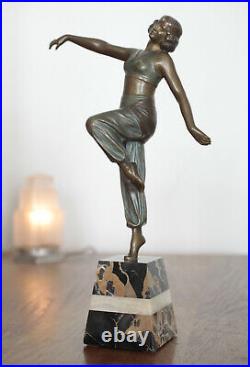 Sculpture en bronze Danseuse Art Nouveau / Art Deco Signée Charles Muller