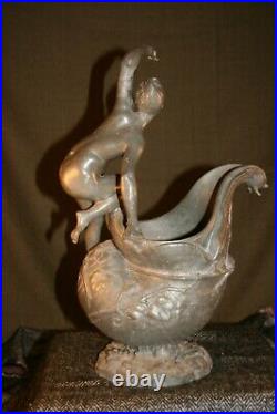 Sculpture gros vase Hanap Fugère escargot étain 1900 art nouveau