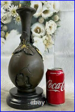 Signée Gallot Bronze Statue Art Déco Fille Avec / Fleur Style Nouveau Vase Main