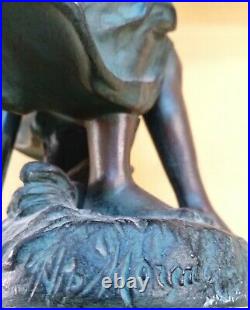 Statue, Pied de lampe en bronze de Auguste MOREAU signé NIP Moreau Art Nouveau