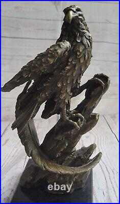 Statue Sculpture Aigle Oiseau Faune Art Déco Style Art Nouveau Style