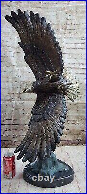 Statue Sculpture Aigle Oiseau Faune Art Déco Style Art Nouveau Style en Bronze