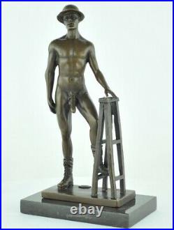 Statue Sculpture Athlete Sexy Style Art Deco Style Art Nouveau Bronze massif