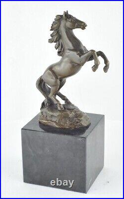 Statue Sculpture Cheval Animalier Style Art Deco Style Art Nouveau Bronze massif