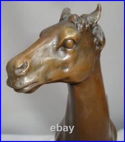 Statue Sculpture Cheval Animalier Style Art Deco Style Art Nouveau Bronze massif