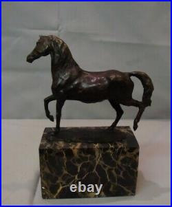 Statue Sculpture Cheval Animalier Style Art Deco Style Art Nouveau Bronze massif