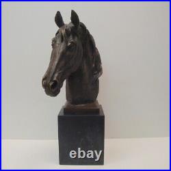 Statue Sculpture Cheval Animalier Style Art Deco Style Art Nouveau Bronze massif