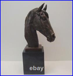 Statue Sculpture Cheval Animalier Style Art Deco Style Art Nouveau Bronze massif