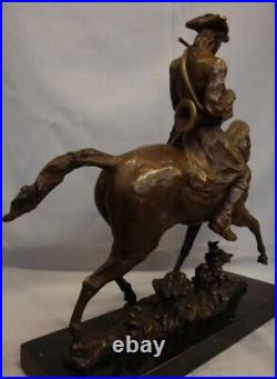 Statue Sculpture Cheval Chasse Animalier Valet Style Art Deco Style Art Nouveau