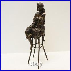 Statue Sculpture Demoiselle Sexy Style Art Deco Style Art Nouveau Bronze massif