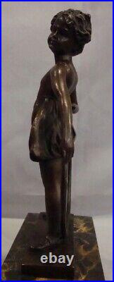 Statue Sculpture Fille Cerceau Style Art Deco Style Art Nouveau Bronze massif Si