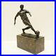 Statue-Sculpture-Football-Style-Art-Deco-Style-Art-Nouveau-Bronze-massif-Signe-01-ekw