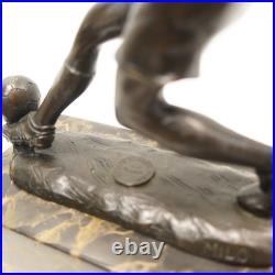 Statue Sculpture Football Style Art Deco Style Art Nouveau Bronze massif Signe