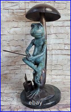 Statue Sculpture Grenouille Faune Art Déco Style Art Nouveau Style Bronze Signée