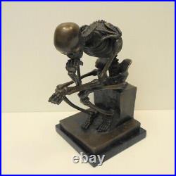 Statue Sculpture Le penseur Grand Squelette Style Art Deco Style Art Nouveau Bro