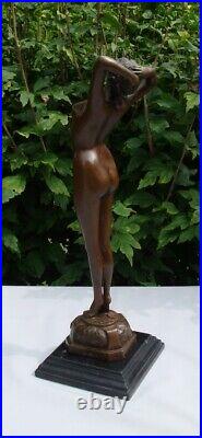 Statue Sculpture Le reveil Pin-up Sexy Nu Style Art Deco Style Art Nouveau Bronz
