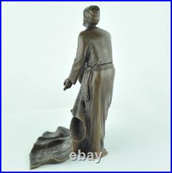 Statue Sculpture Marchand de tapis Oriental Style Art Deco Style Art Nouveau Bro