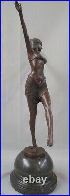 Statue Sculpture Palmyre Sexy Style Art Deco Style Art Nouveau Bronze massif Sig