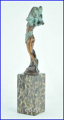 Statue Sculpture Sexy Style Art Deco Style Art Nouveau Bronze massif Signe